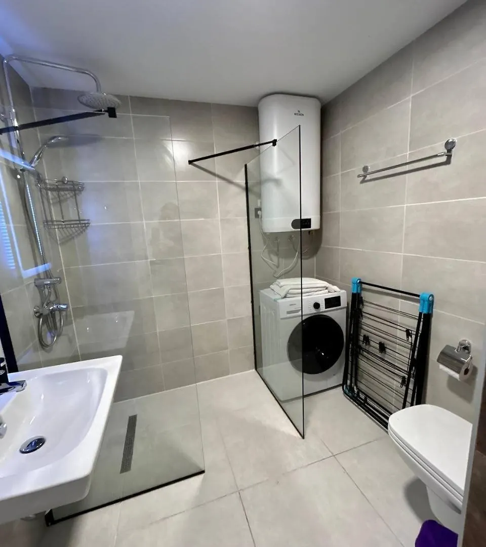 Swimming Paradise Apartments Batumi