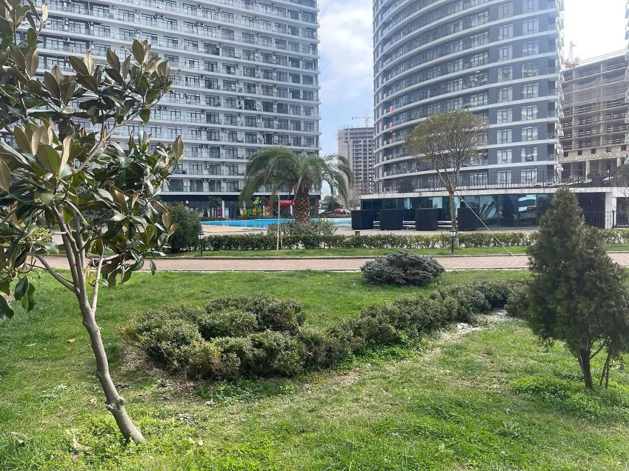 Swimming Paradise Apartments Batumi 0*,