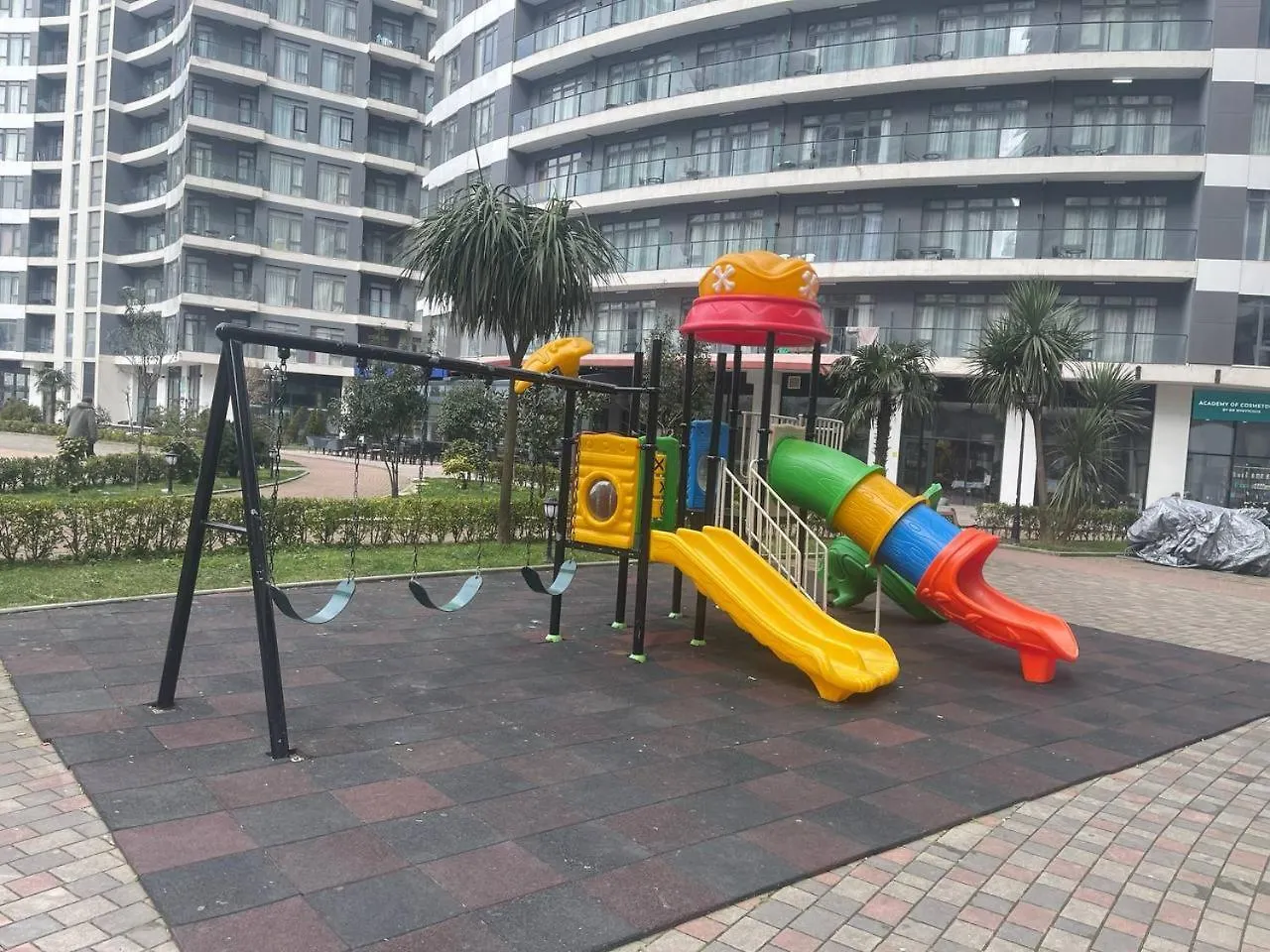 Swimming Paradise Apartments Batumi