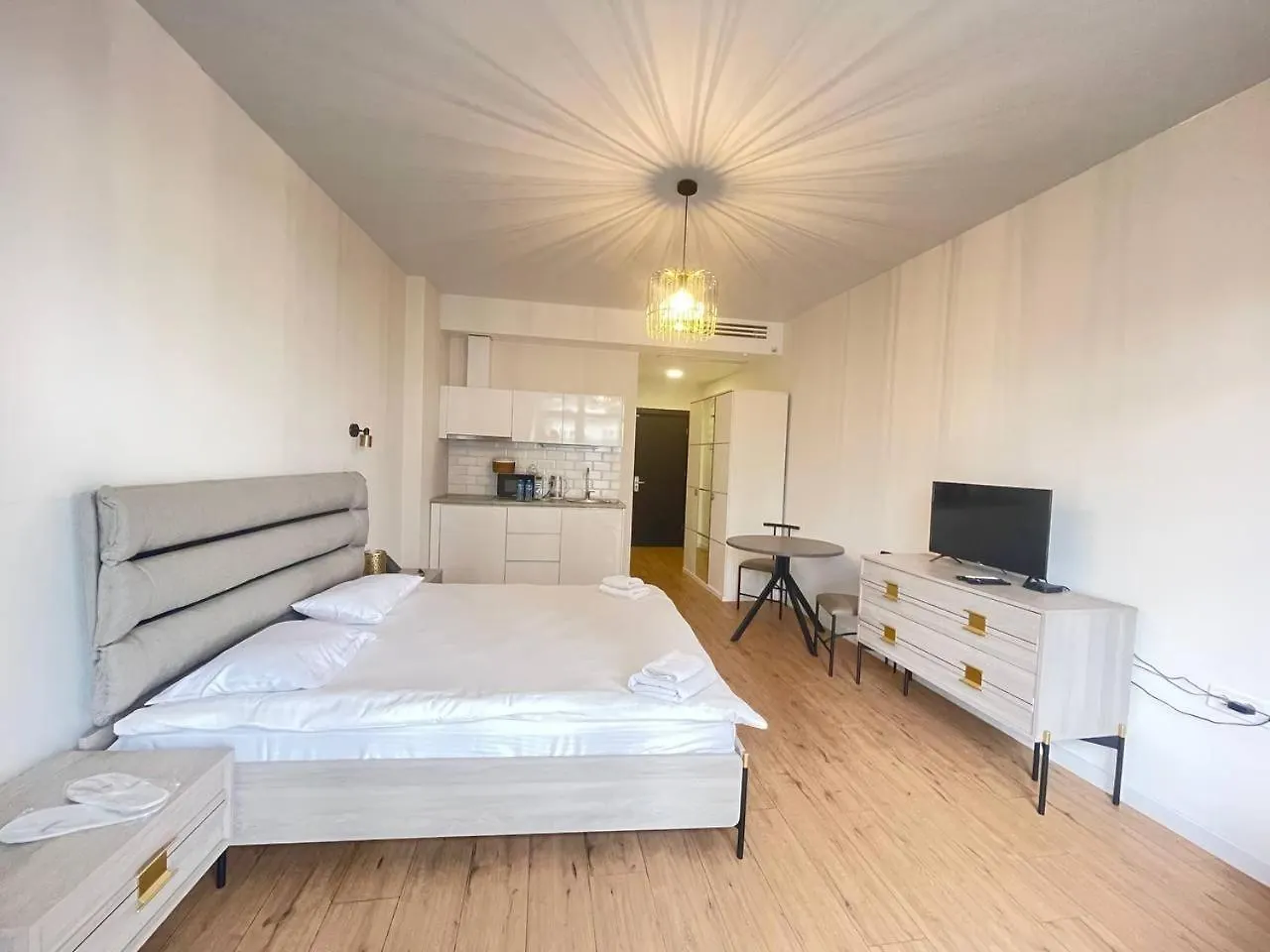 Swimming Paradise Apartments Batumi
