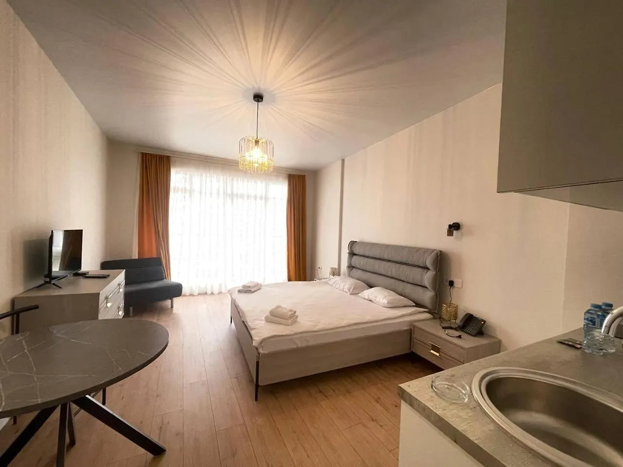Swimming Paradise Apartments Batumi 0*,