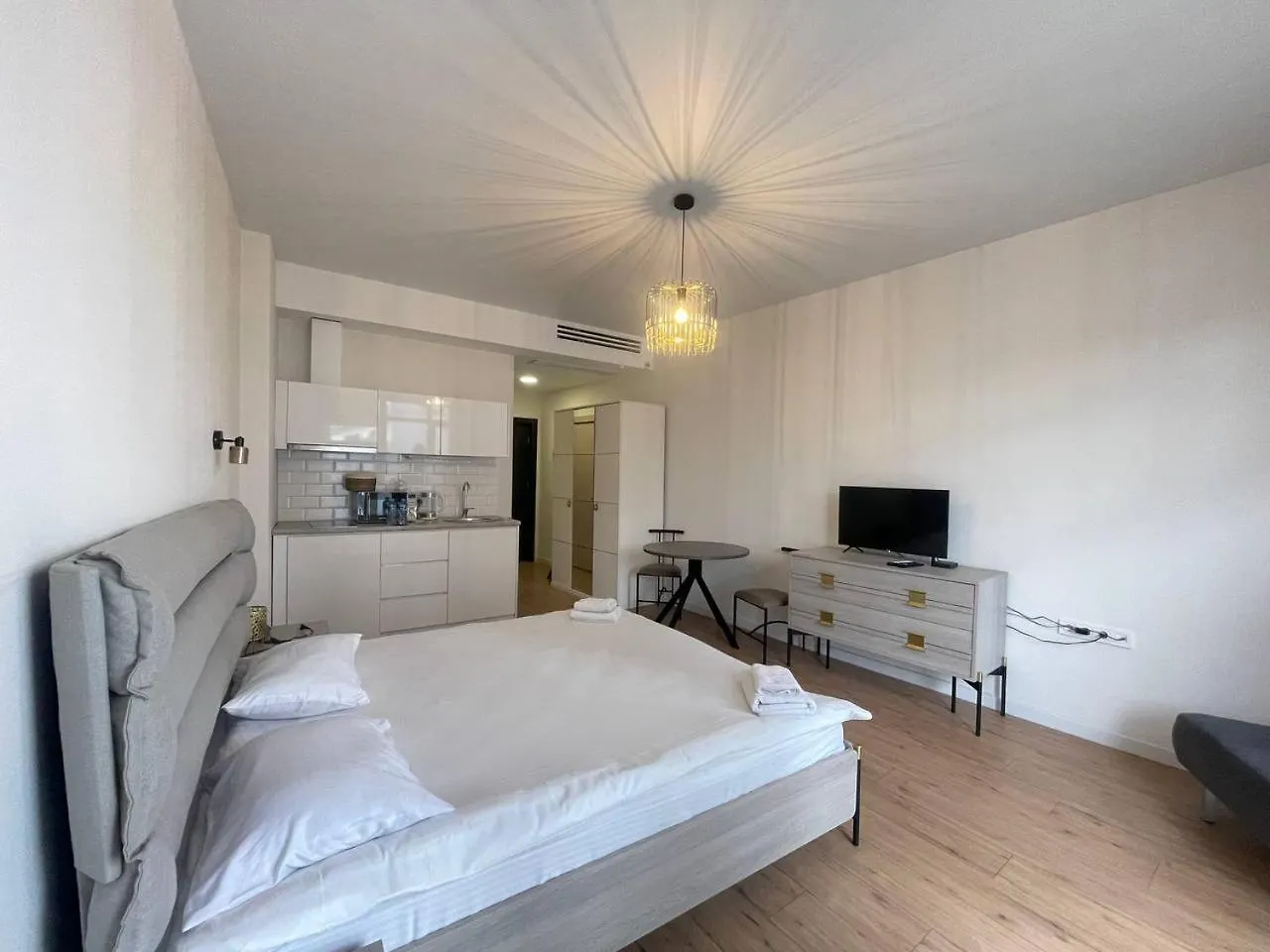 Swimming Paradise Apartments Batumi